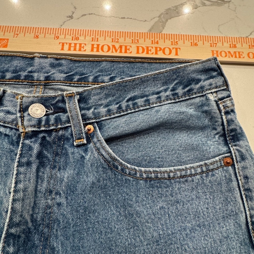 Levis 505 Regular Fit Straight Leg Blue‎ Denim Jeans Mens 34x34 Medium Wash - Picture 4 of 10